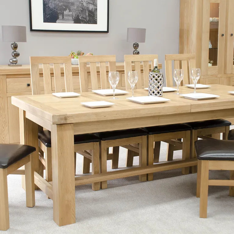 Bourges Extending Dining Table - 8-12 Seater - 220cm-320cm - Grand - Oak