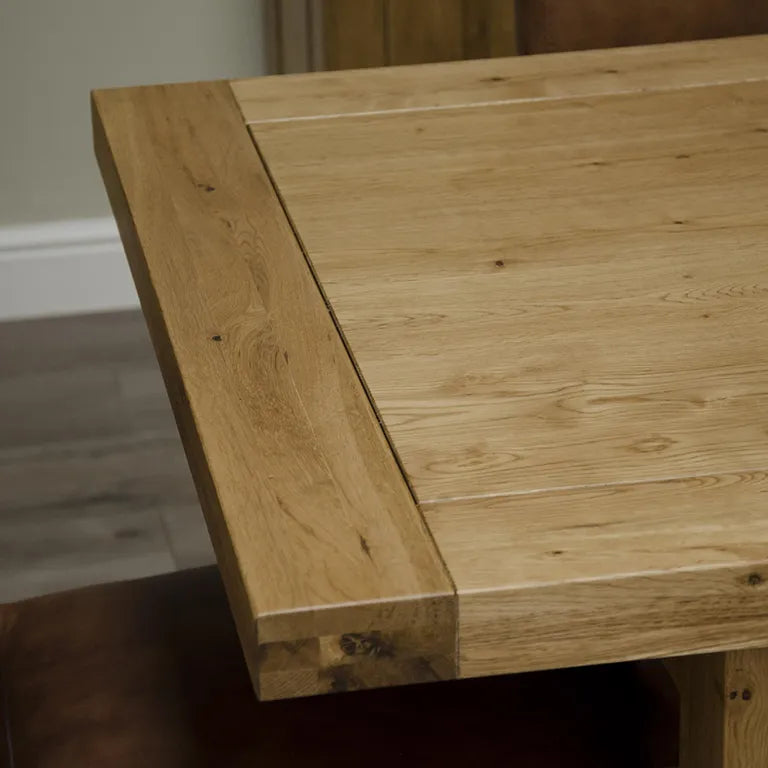 Dinan Extending Dining Table - 4-6 Seater - 122cm-167cm - Butterfly - Oak